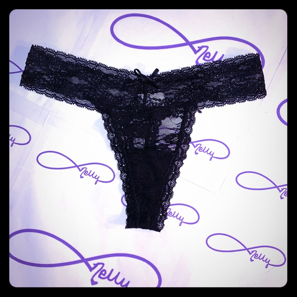 NWOT Women’s Black Lace Thong Small